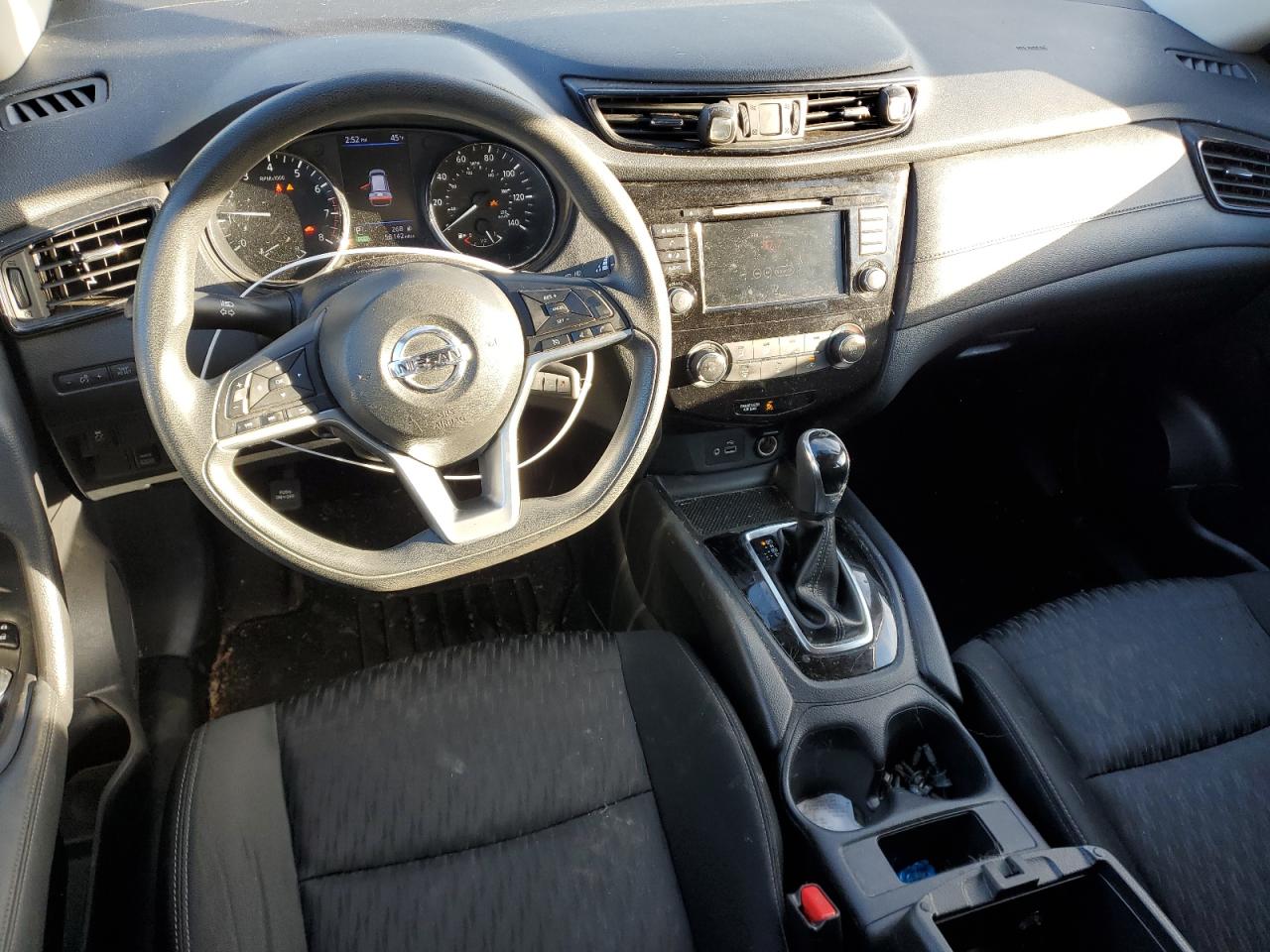 2018 Nissan Rogue - Image 8