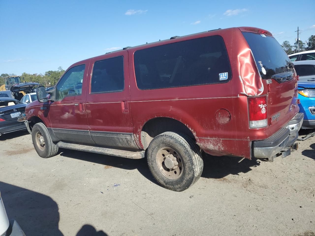 2001 Ford Excursion - Image 2