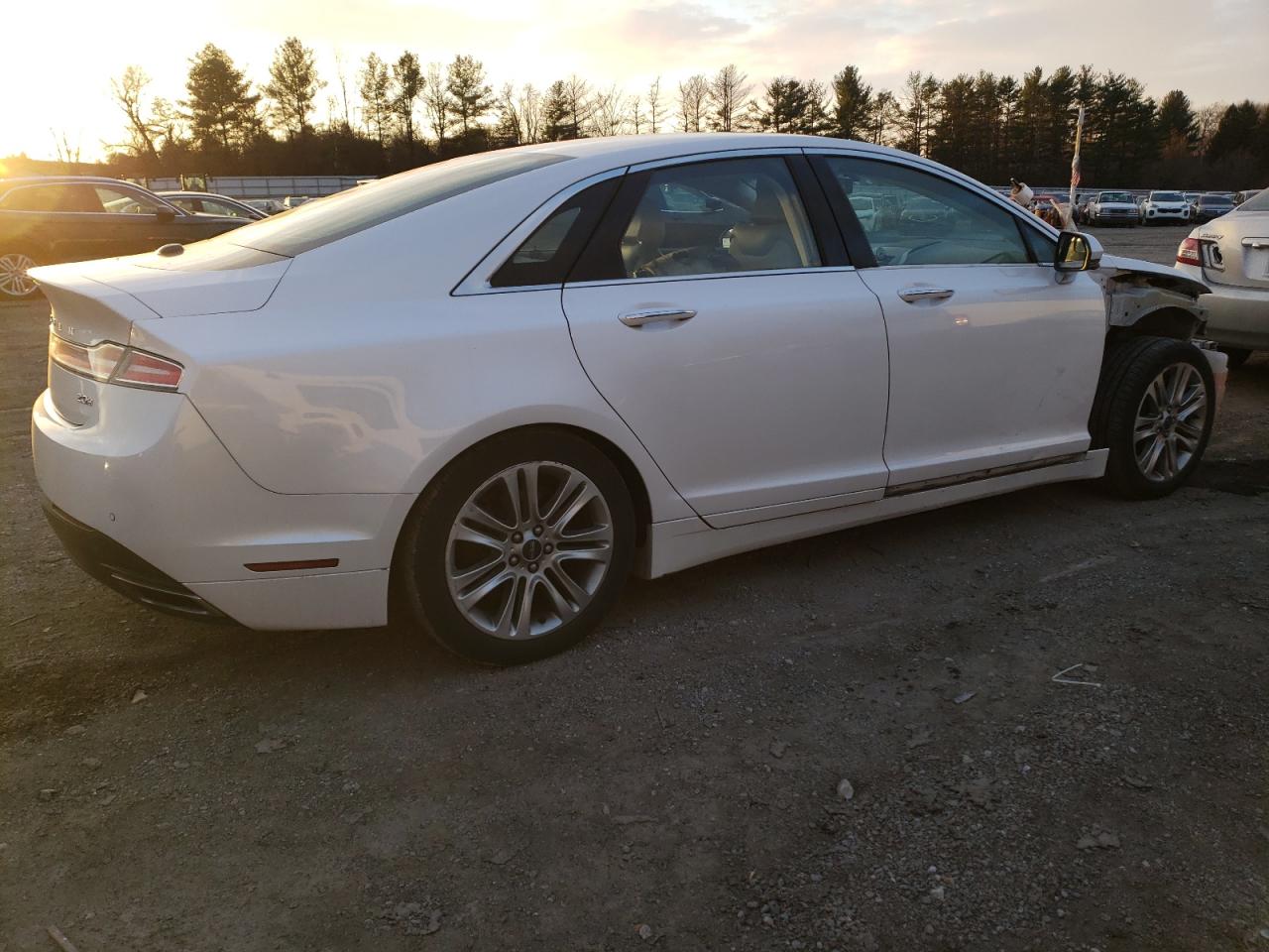 2015 Lincoln MKZ - Image 3
