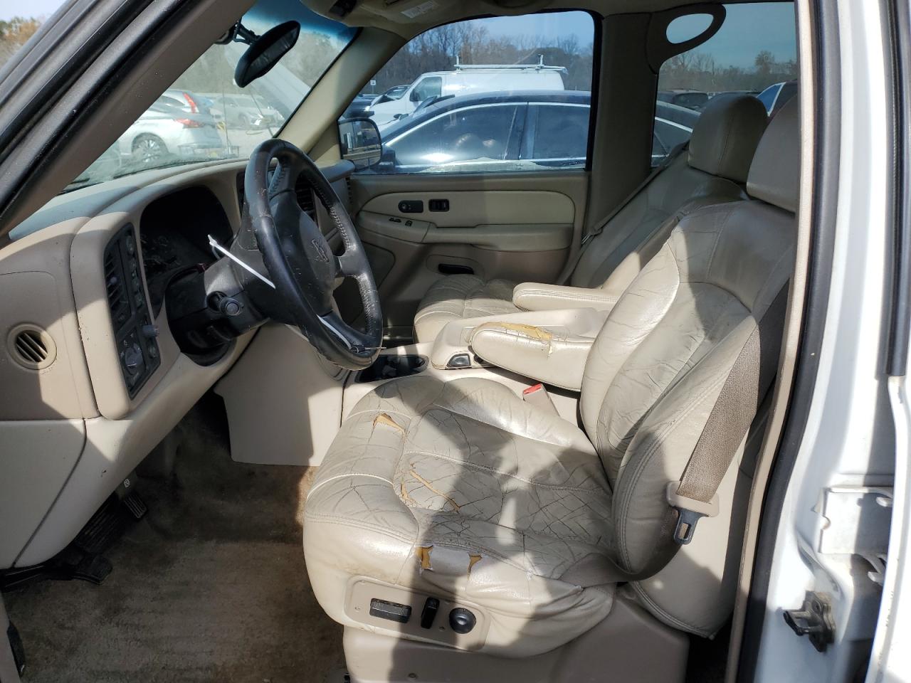 2002 Chevrolet Tahoe - Image 7