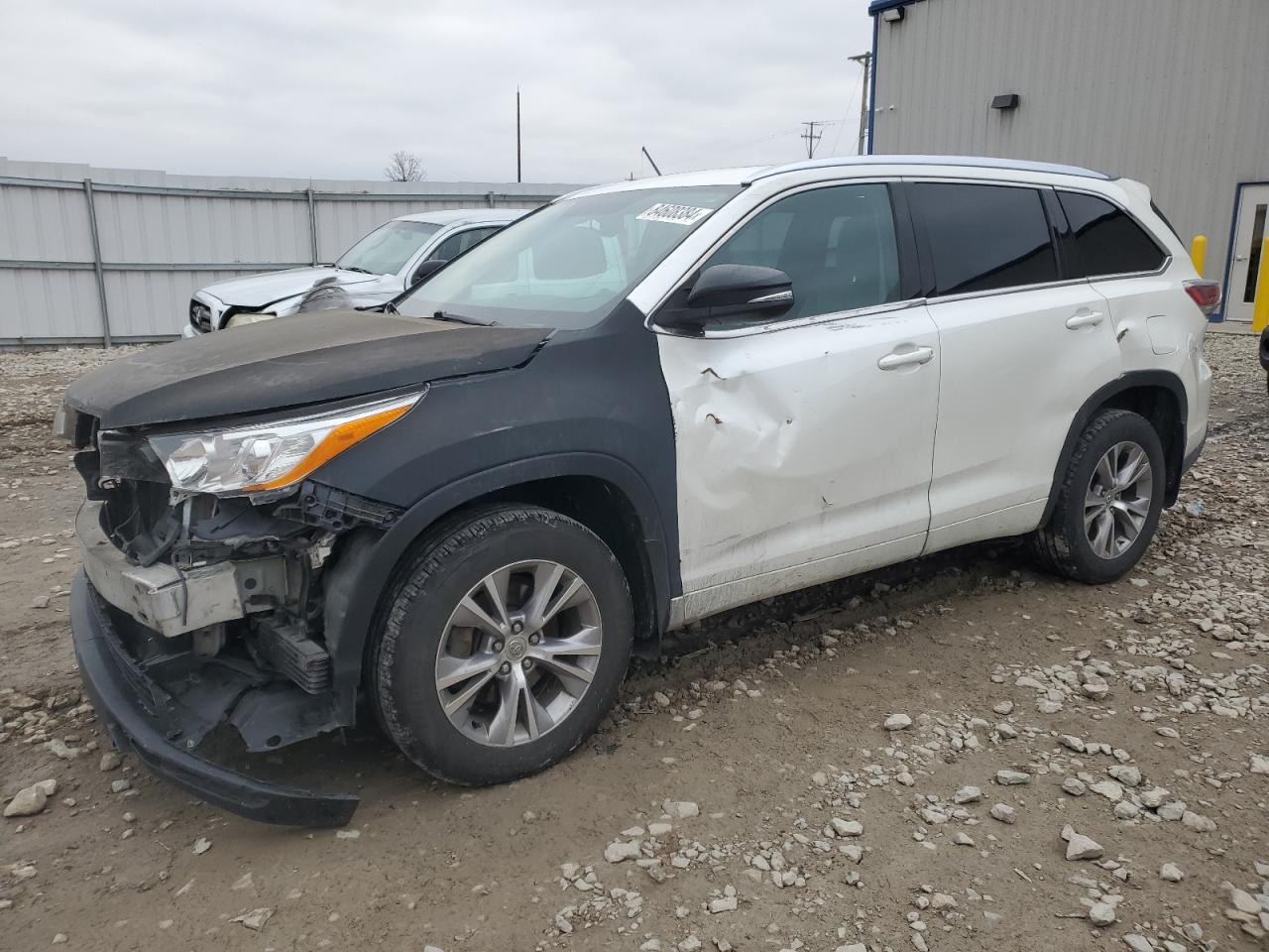 2015 Toyota Highlander Xle იყიდება Appleton-ში, WI - Front End