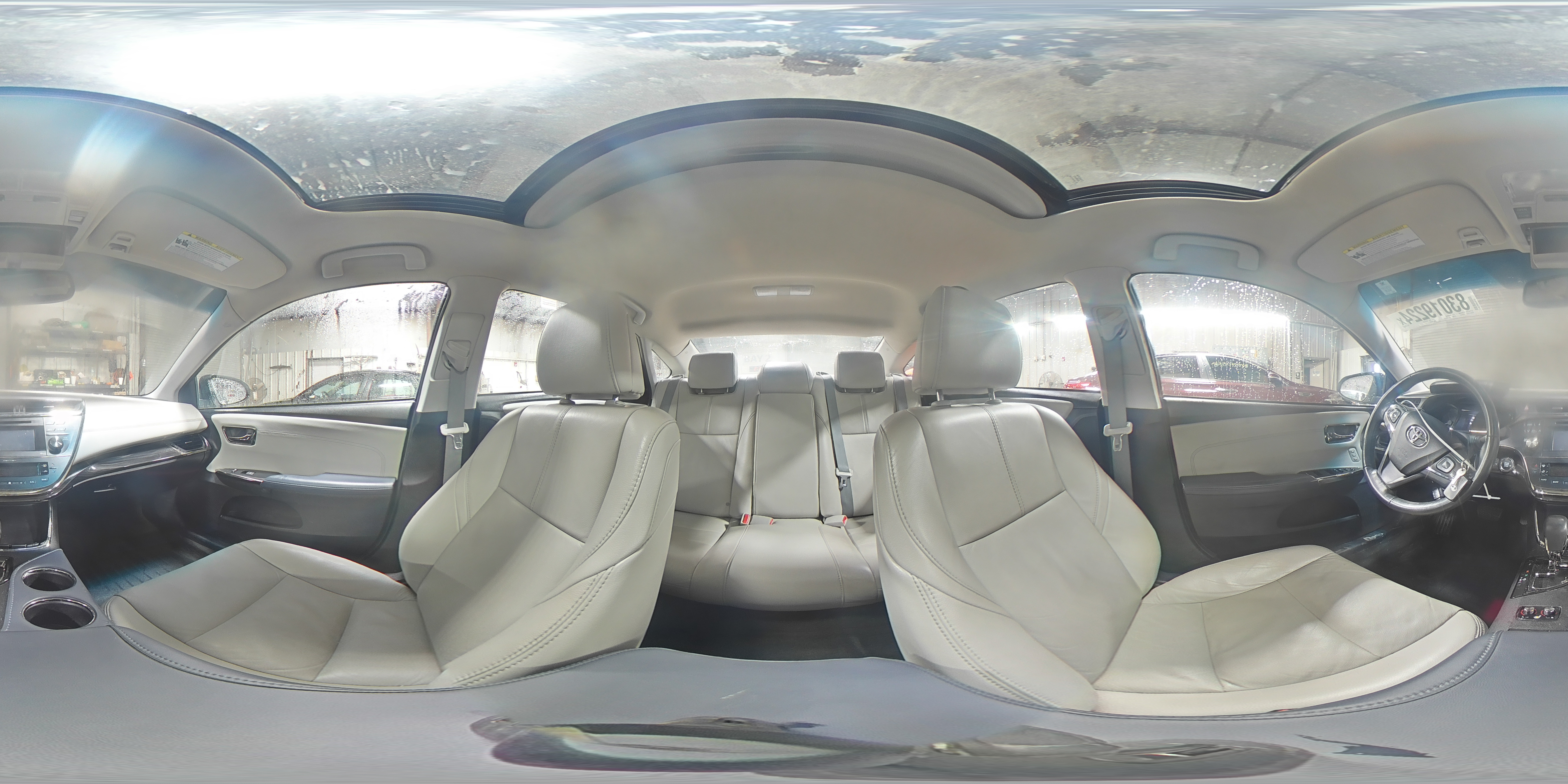 2014 Toyota Avalon - Image 14