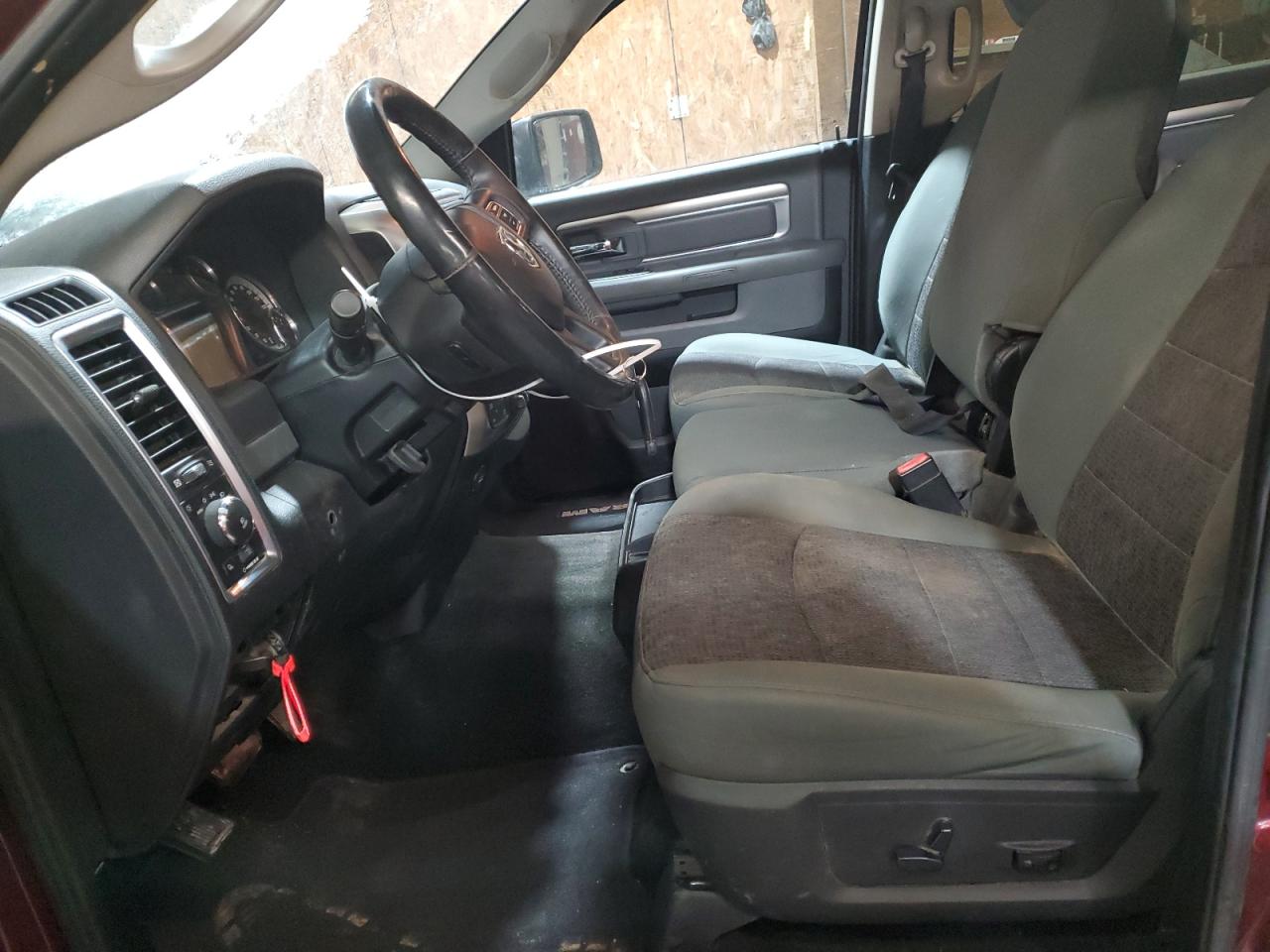 2016 RAM 1500 - Image 7