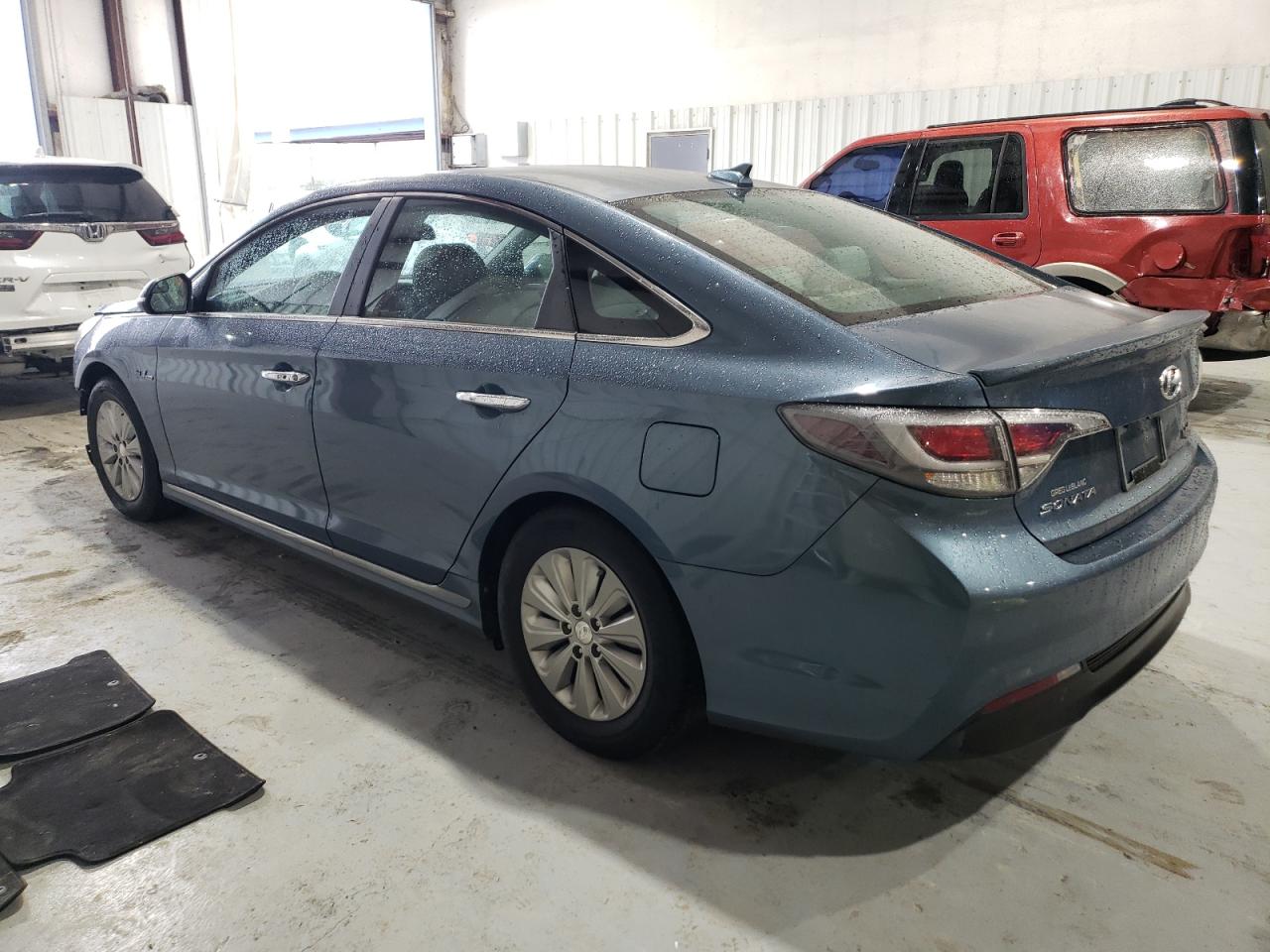 2016 Hyundai Sonata - Image 2