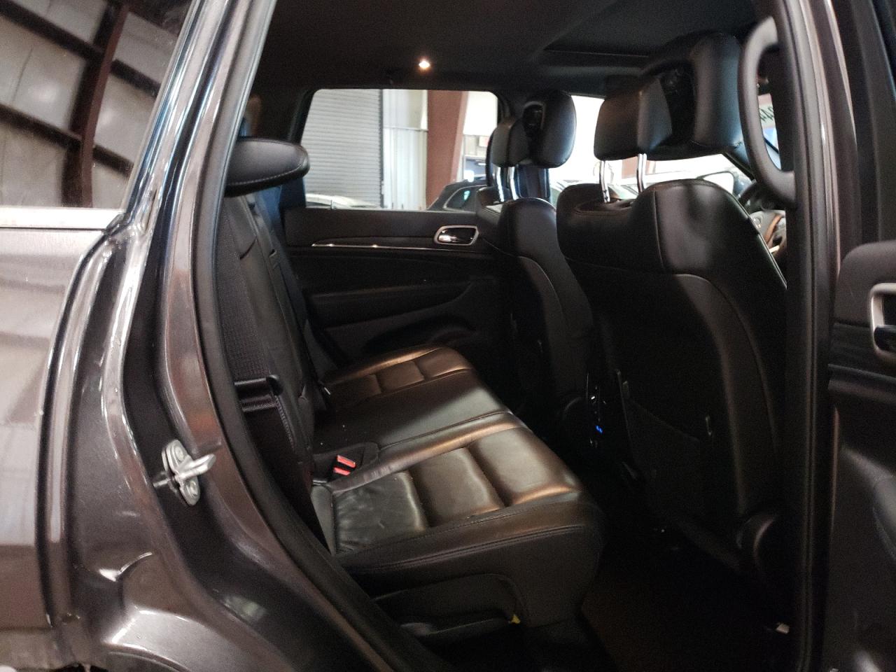2021 Jeep Grand Cherokee - Image 11