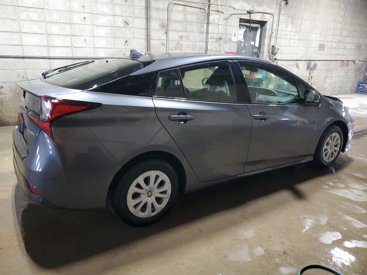 VIN JTDKARFU8K3093789 2019 TOYOTA PRIUS no.3