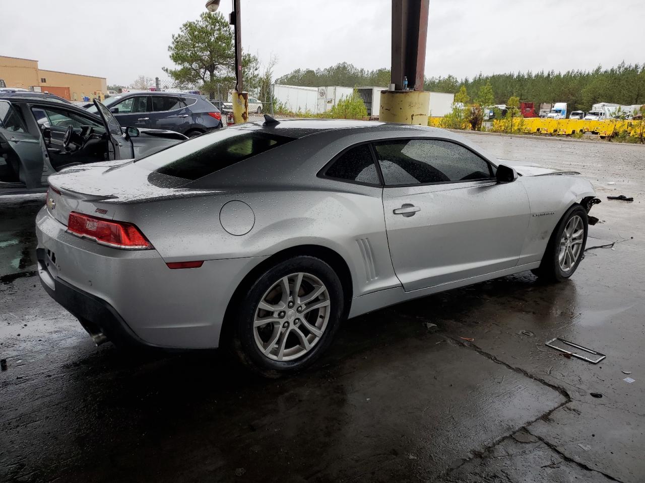 2015 Chevrolet Camaro - Image 3
