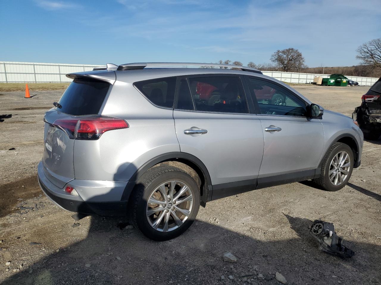 VIN 2T3DFREVXGW536551 2016 TOYOTA RAV4 no.3