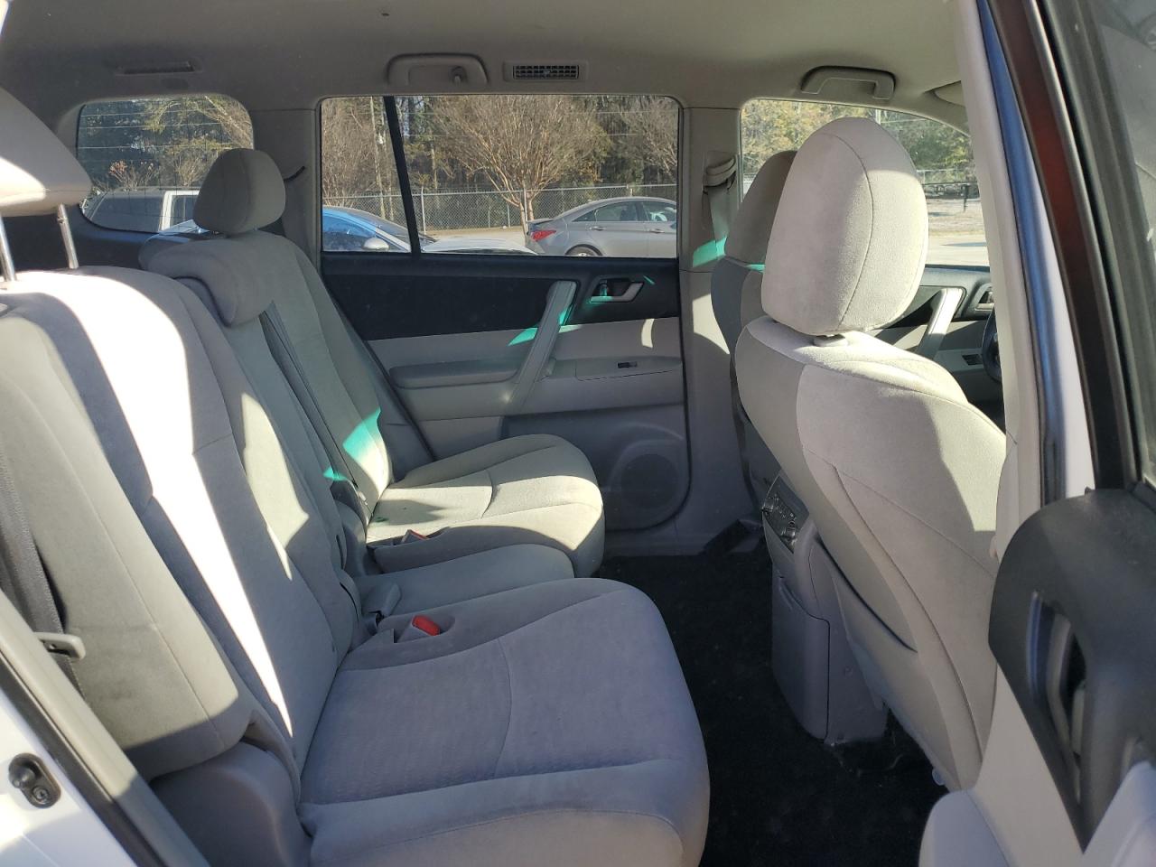 2011 Toyota Highlander - Image 11
