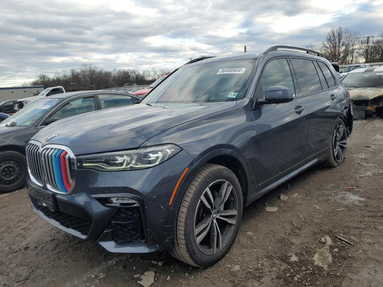 VIN 5UXCW2C02M9G97385 2021 BMW X7 no.1