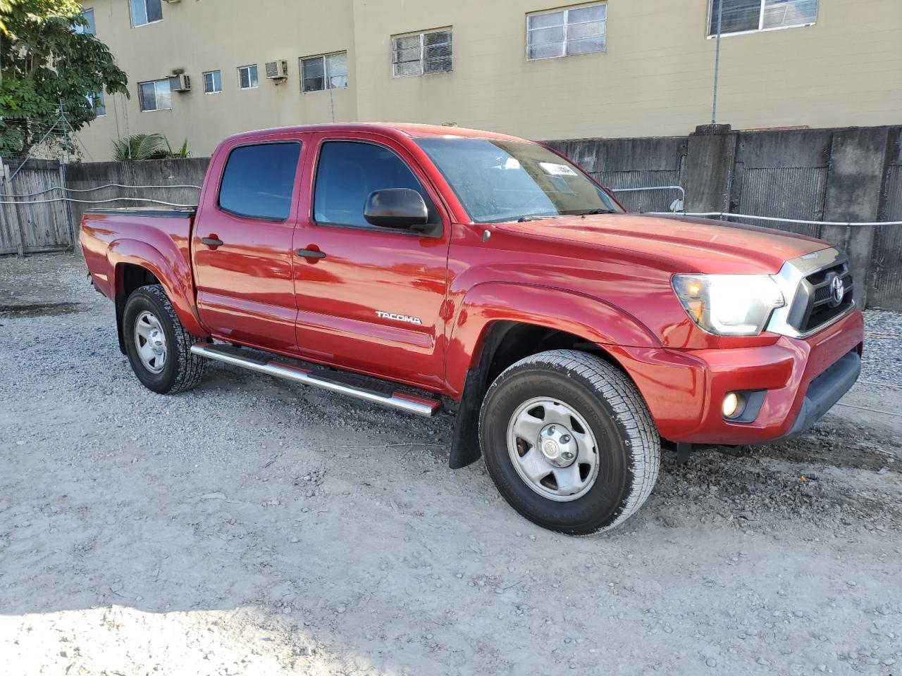 VIN 5TFJU4GN8DX044438 2013 TOYOTA TACOMA no.4