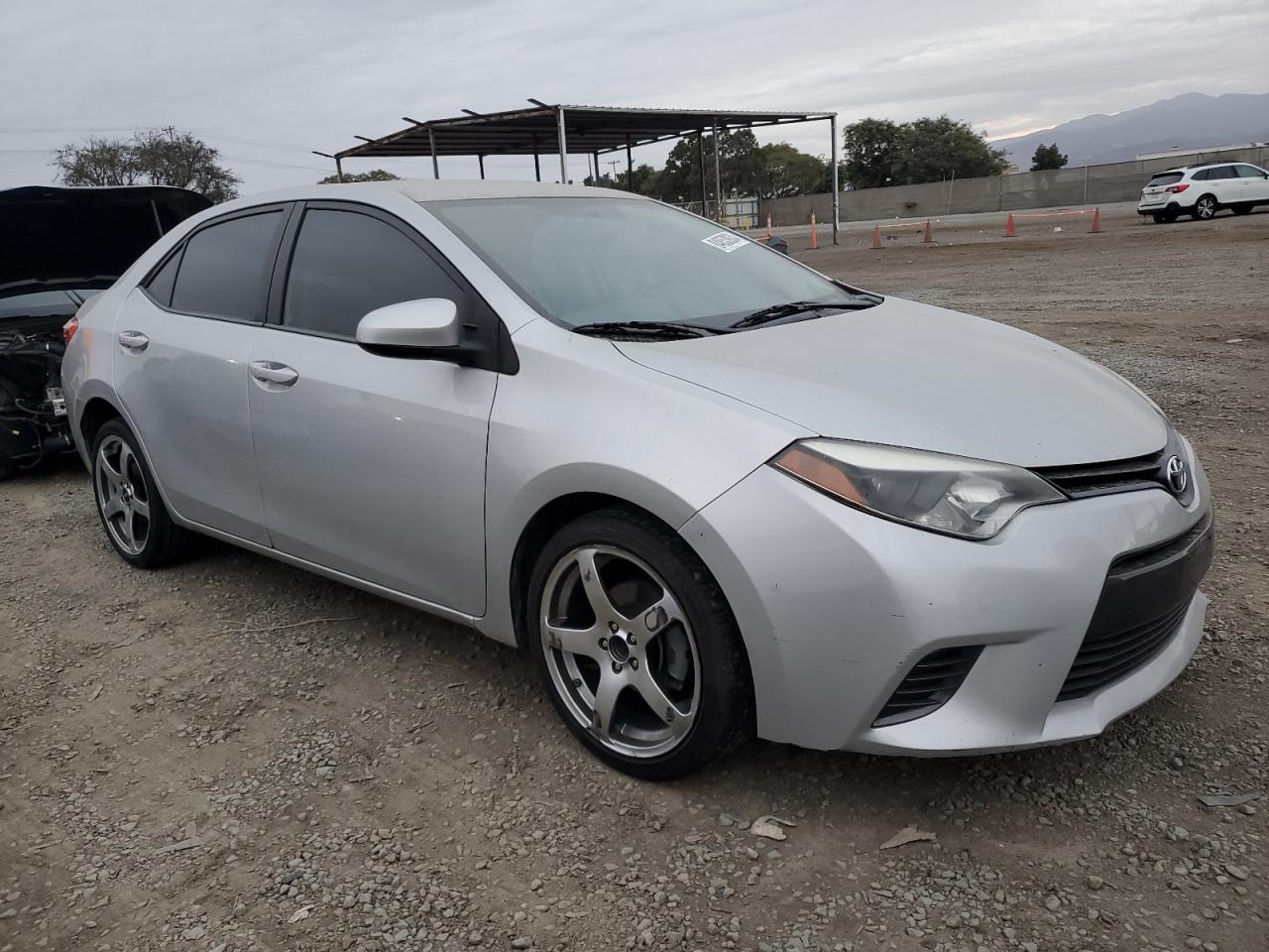 VIN 5YFBURHE7GP506085 2016 TOYOTA COROLLA no.4