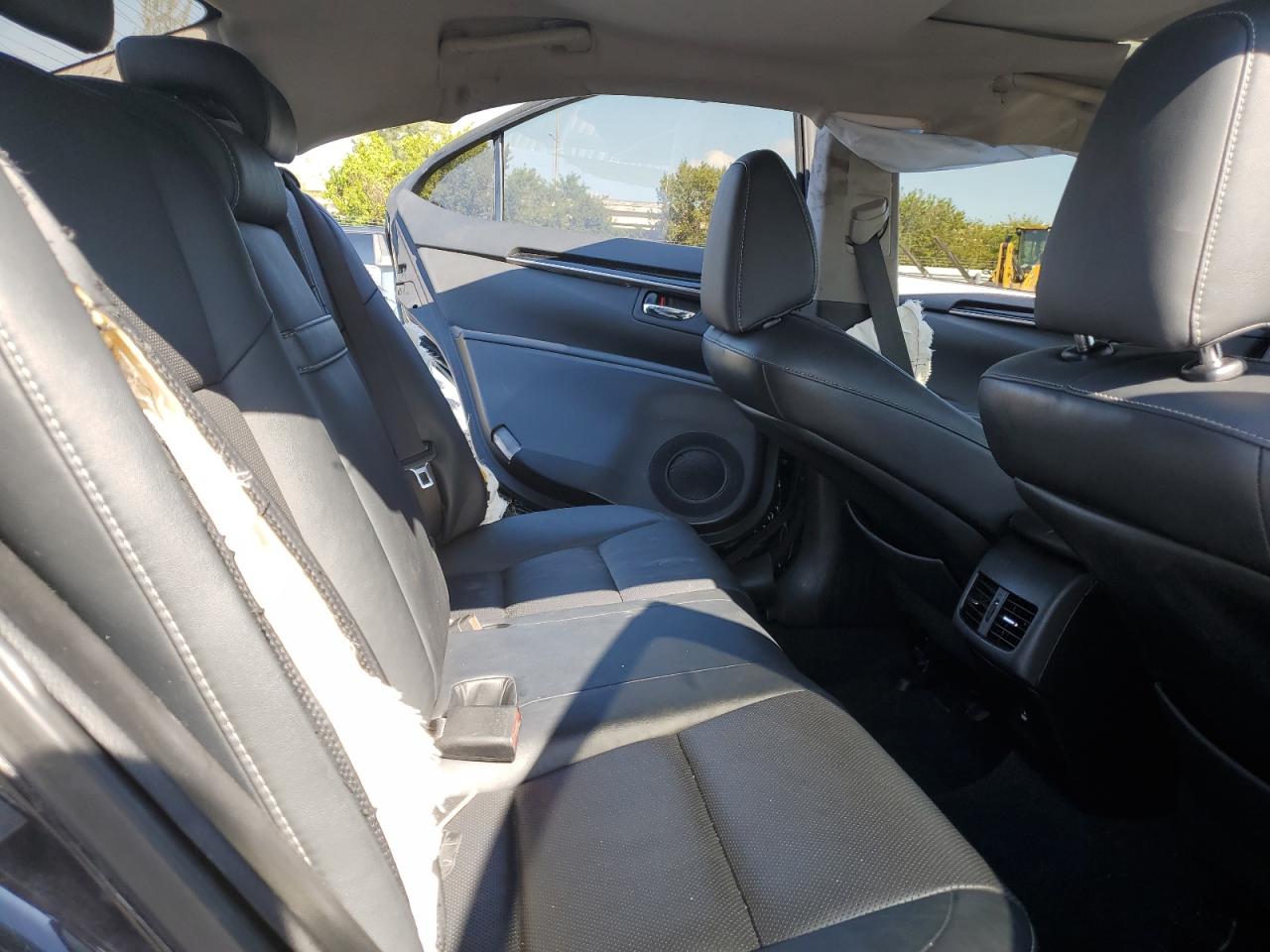 2016 Lexus ES - Image 10