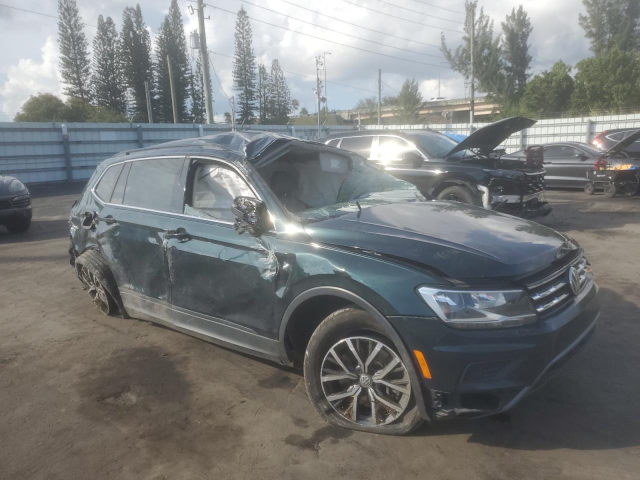 2019 Volkswagen Tiguan - Image 4