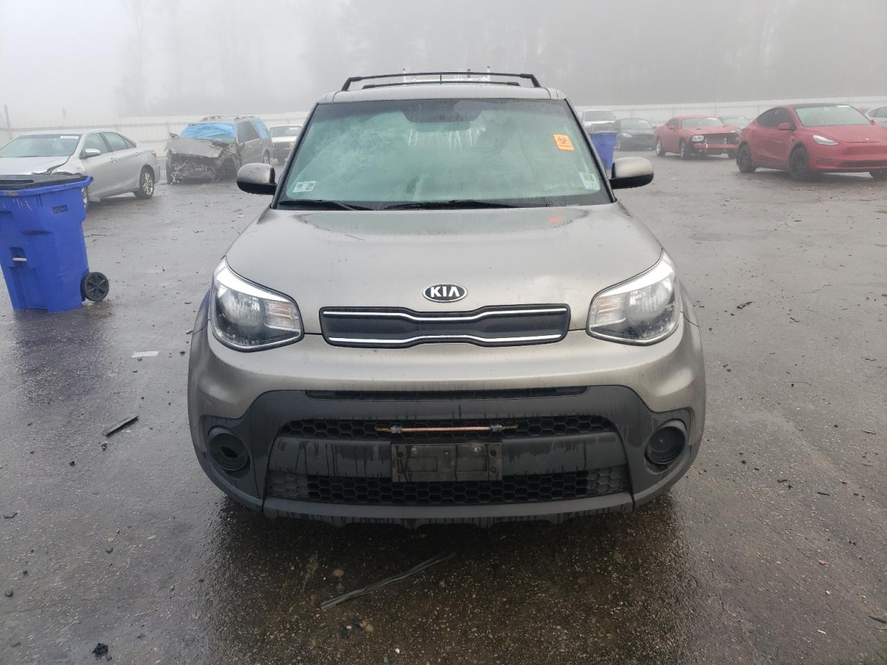 VIN KNDJN2A2XJ7566676 2018 KIA SOUL no.5