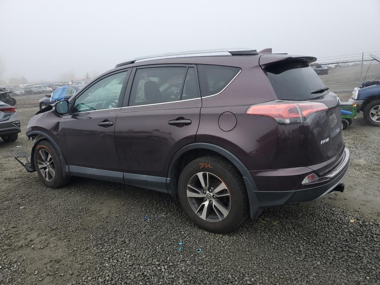 2017 Toyota RAV 4 - Image 2