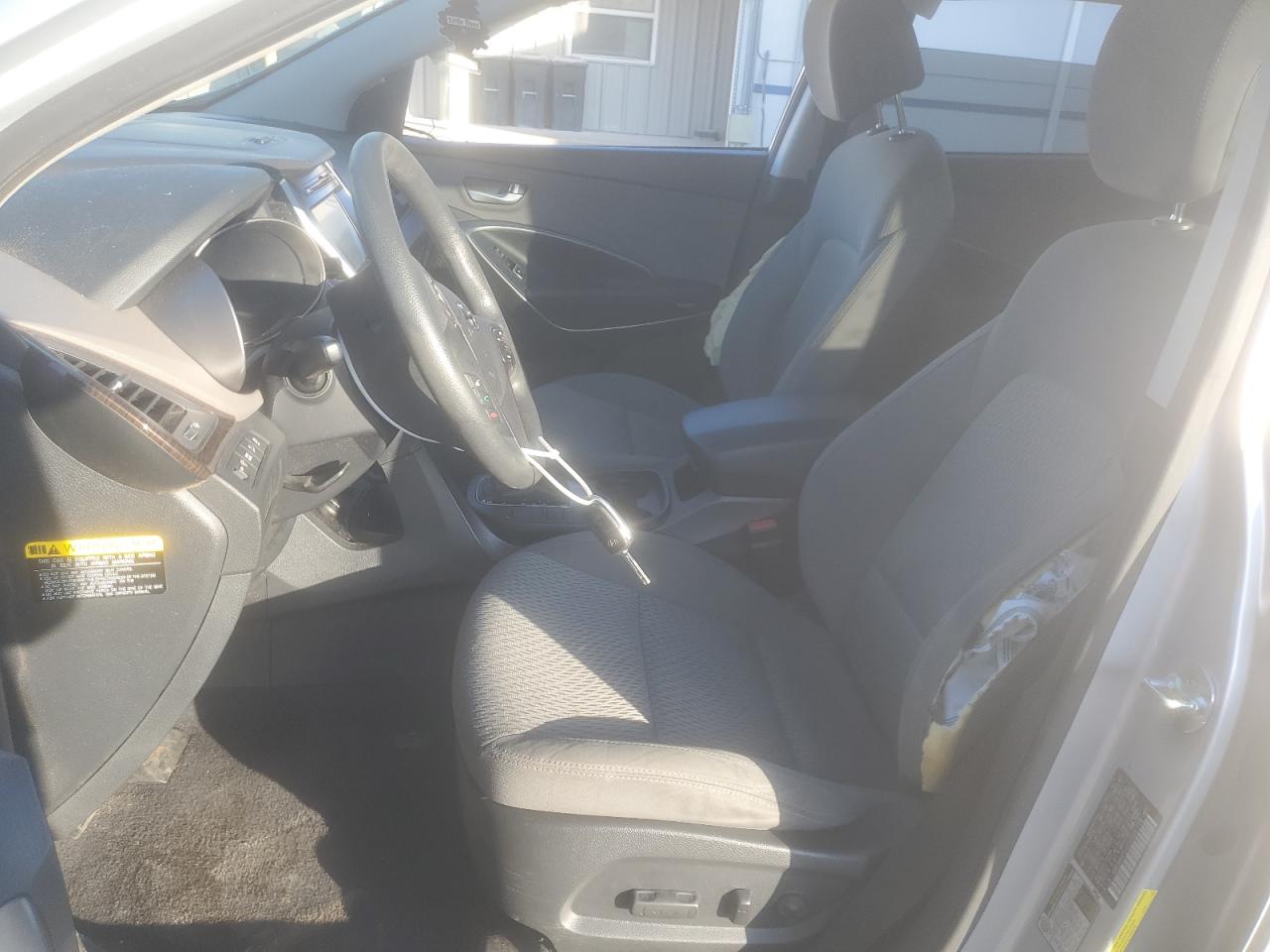 2018 Hyundai Santa Fe - Image 7