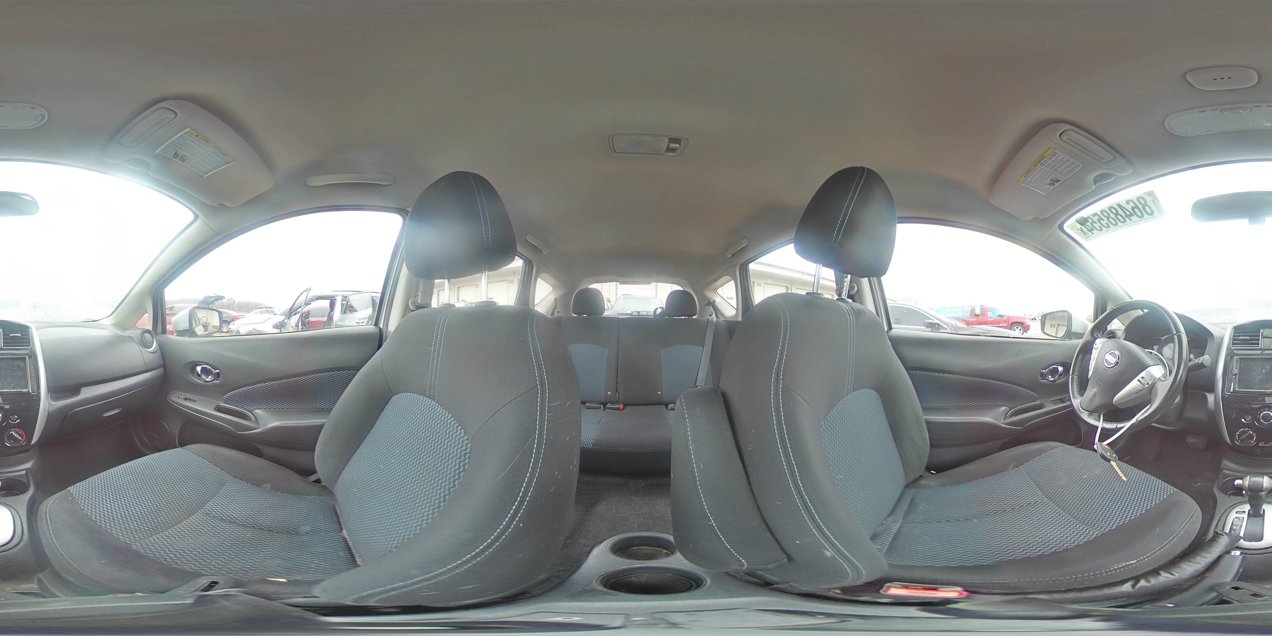 2015 Nissan Versa - Image 13