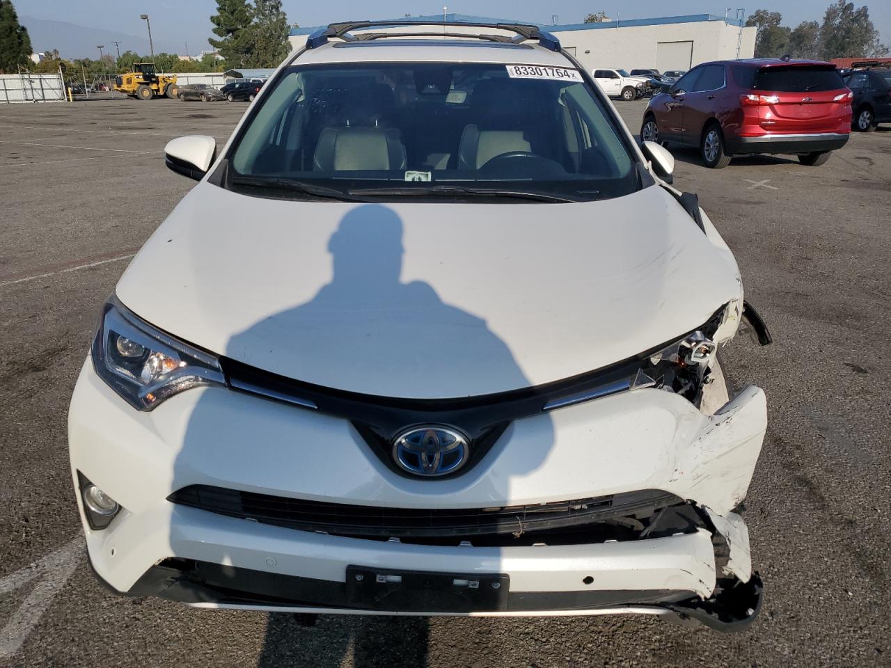 VIN JTMDJREV9JD177423 2018 TOYOTA RAV4 no.5