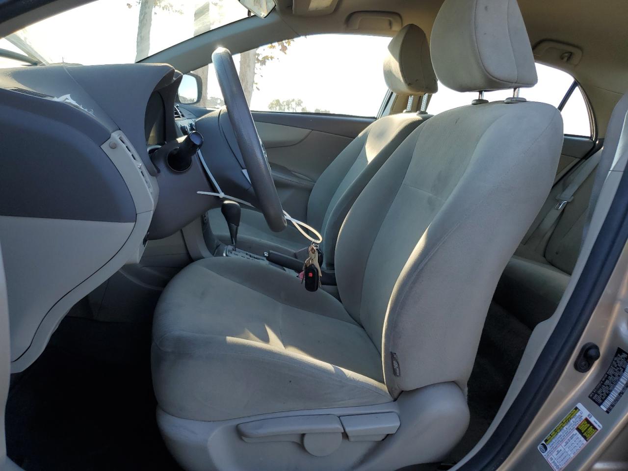 2010 Toyota Corolla Base VIN: 2T1BU4EE6AC402069 Lot: 83021404