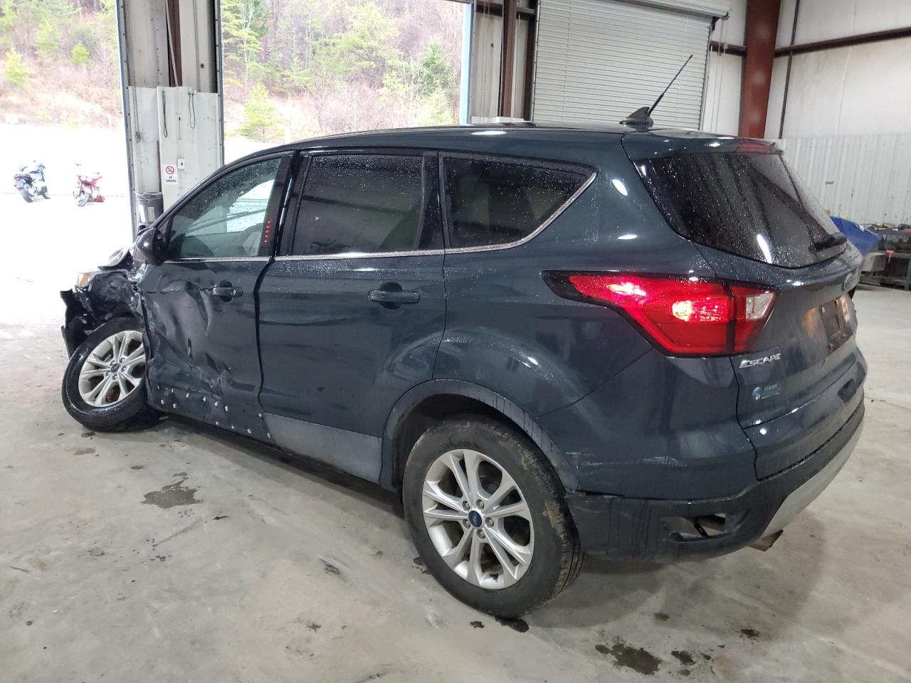 2019 Ford Escape - Image 2