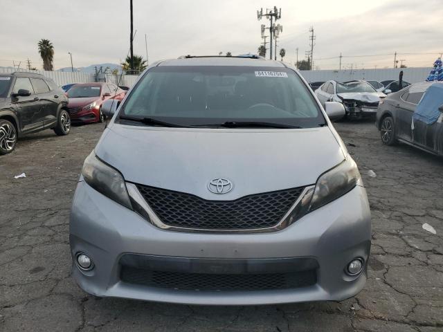  TOYOTA SIENNA 2014 Сріблястий