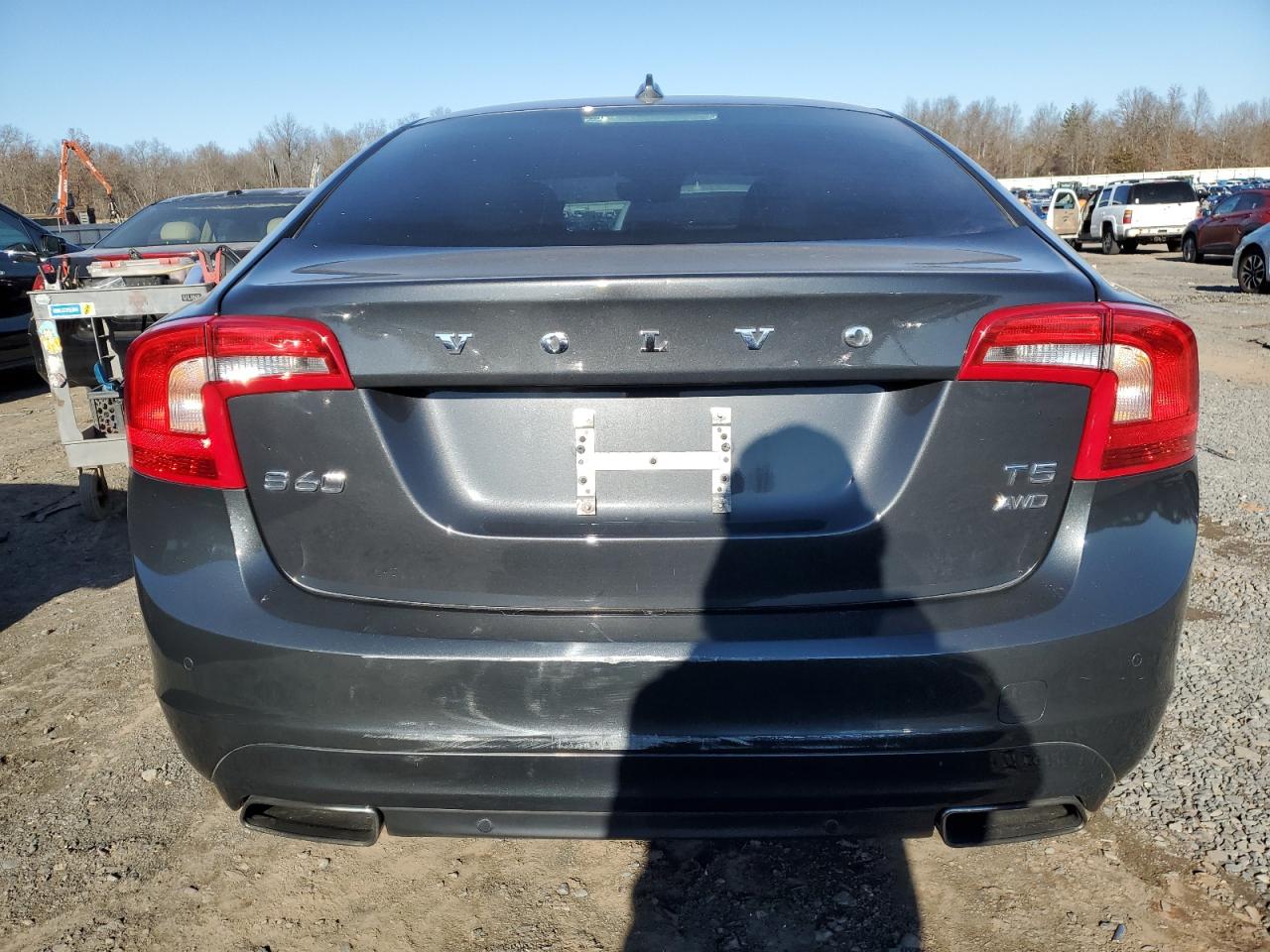 VIN YV1612TK1G2395833 2016 VOLVO S60 no.6