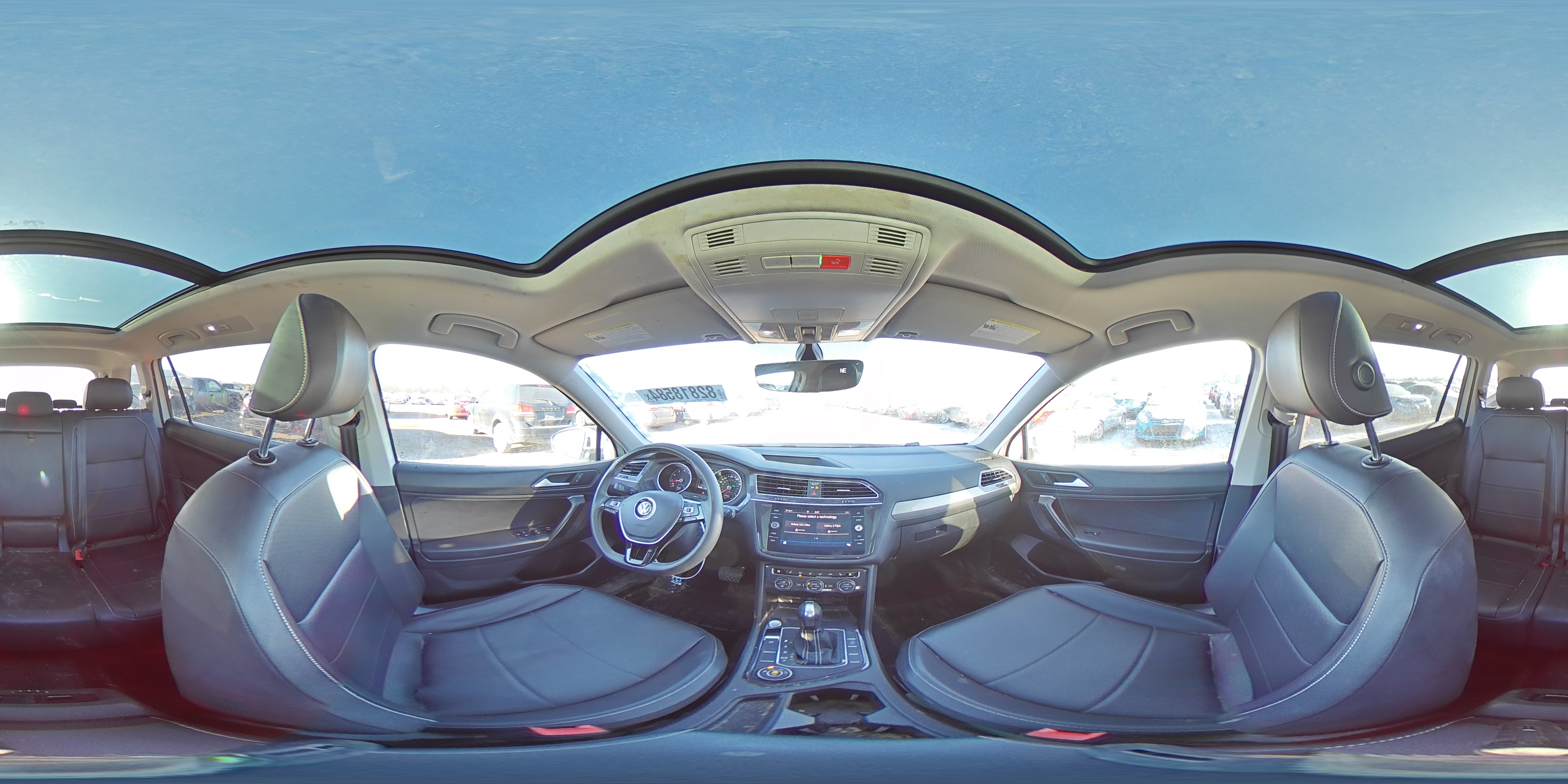 2021 Volkswagen Tiguan - Image 14