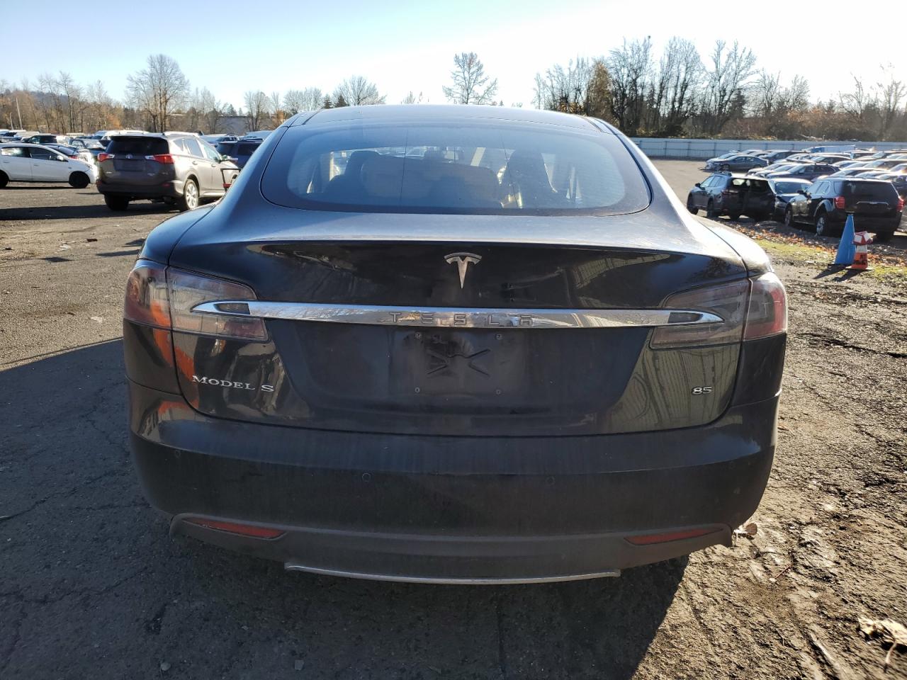 2014 Tesla Model S VIN: 5YJSA1H1XEFP44965 Lot: 83363964