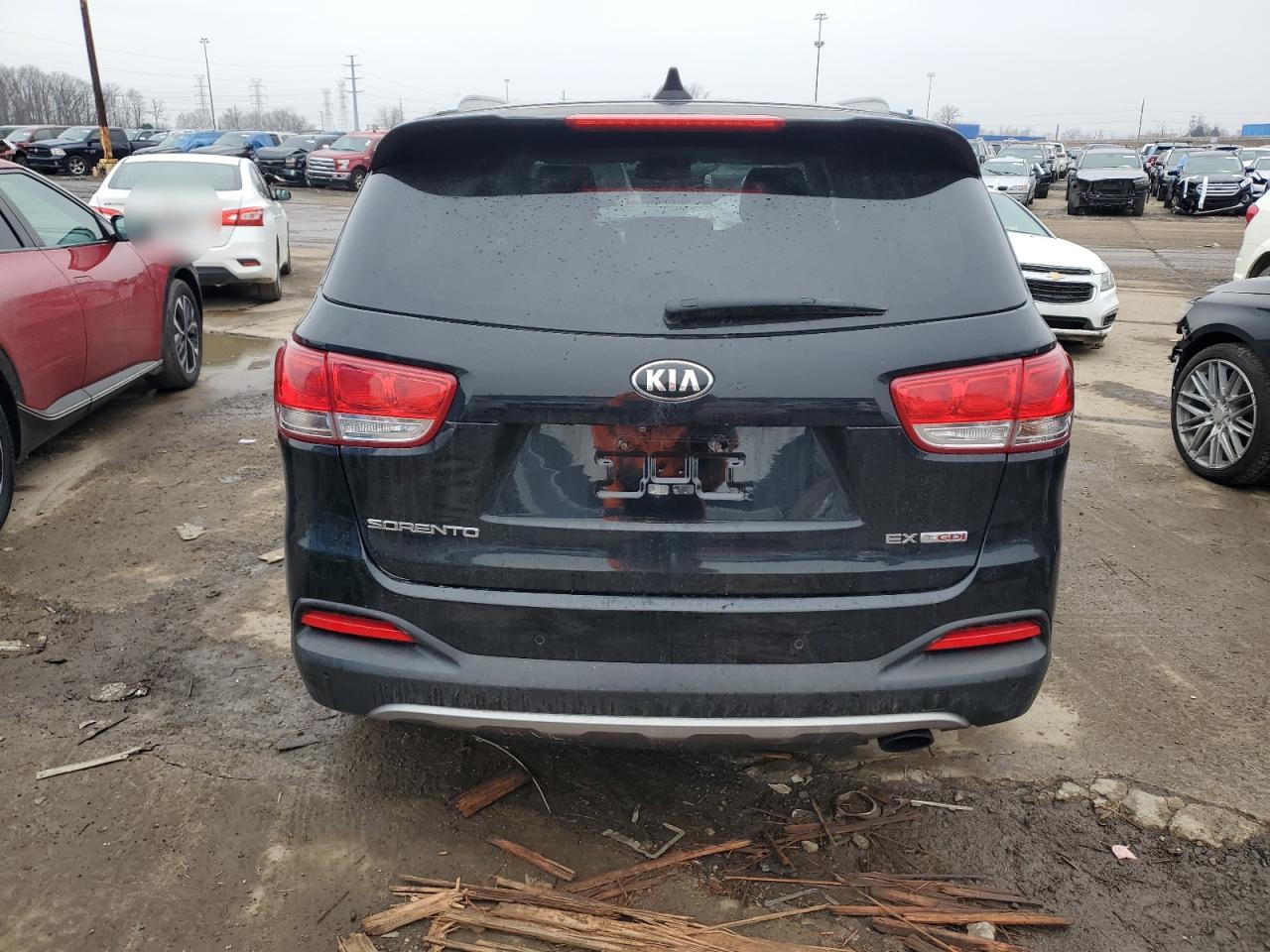 2016 Kia Sorento - Image 6