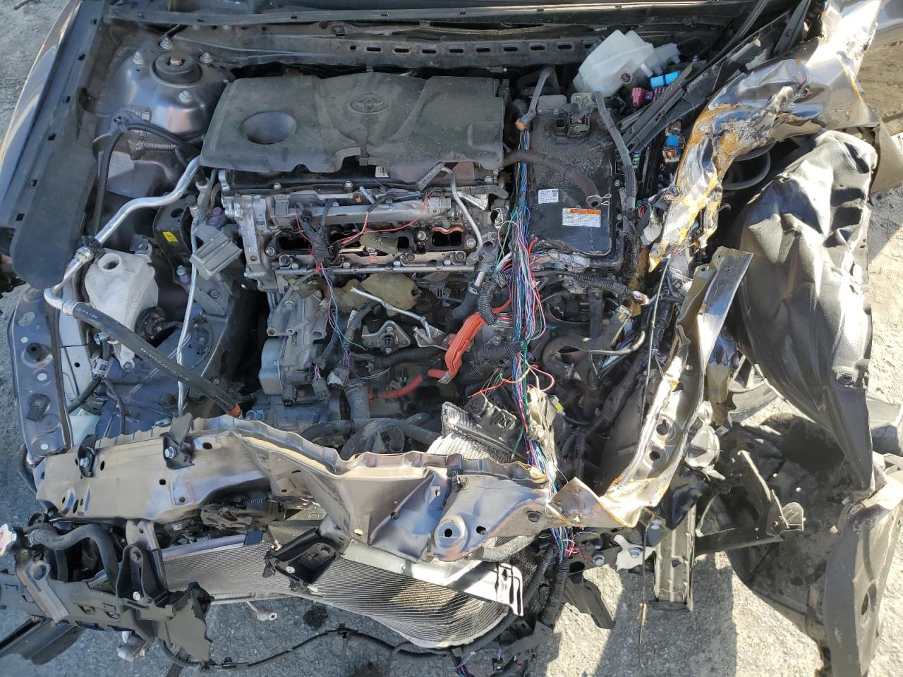 2019 Toyota Camry - Image 13