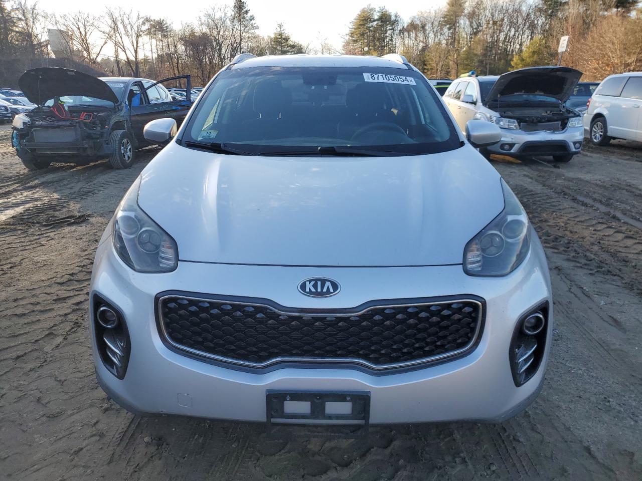 VIN KNDPMCACXJ7374024 2018 KIA SPORTAGE no.5