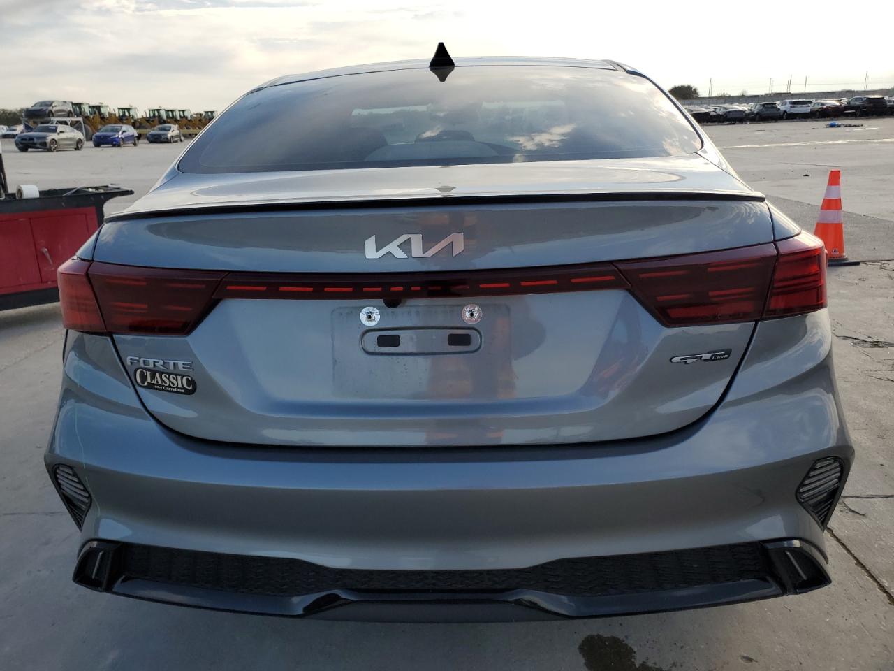 2023 Kia Forte - Image 6