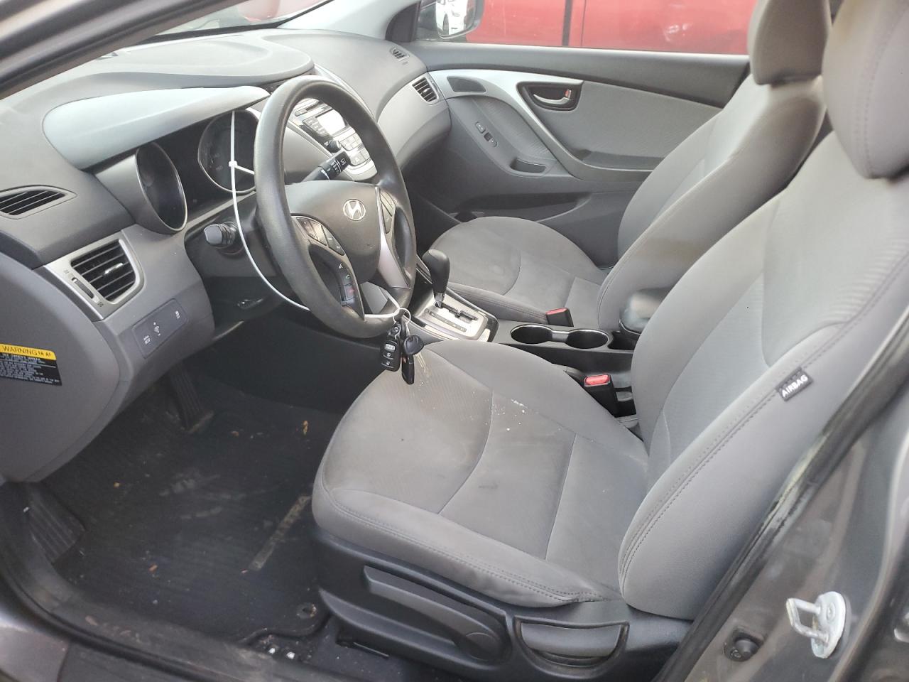 2013 Hyundai Elantra - Image 7