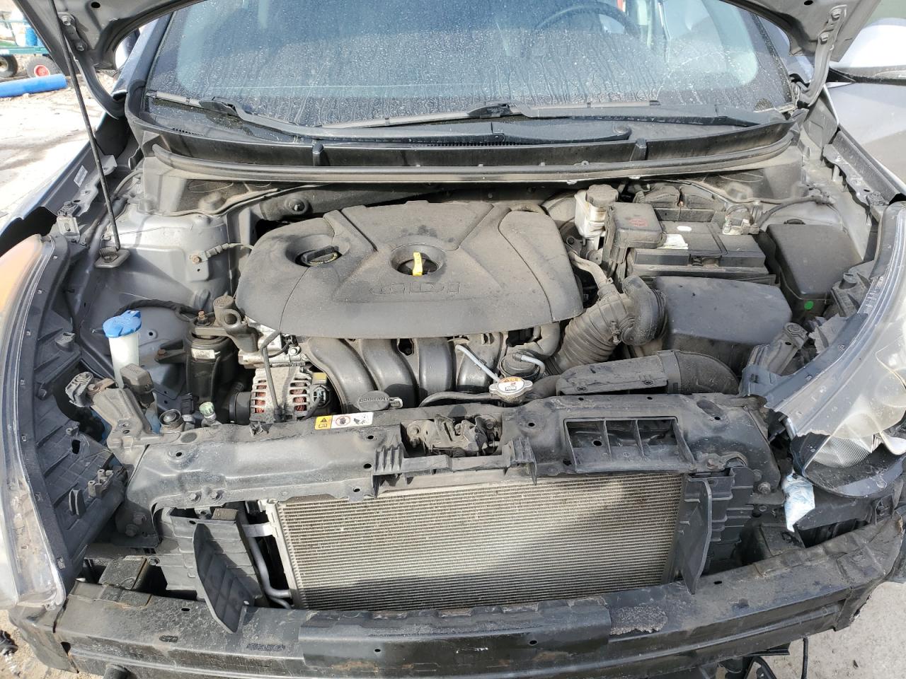 2014 Hyundai Elantra - Image 12