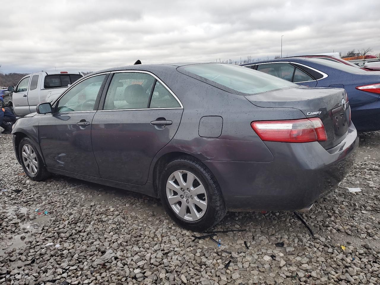 2007 Toyota Camry - Image 2