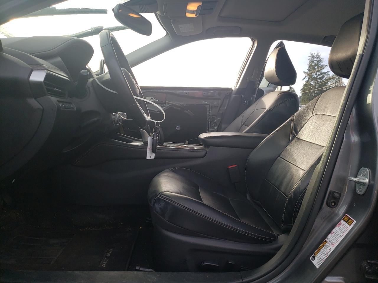 2019 Nissan Altima - Image 7