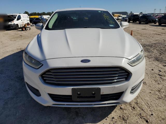  FORD FUSION 2013 Белы