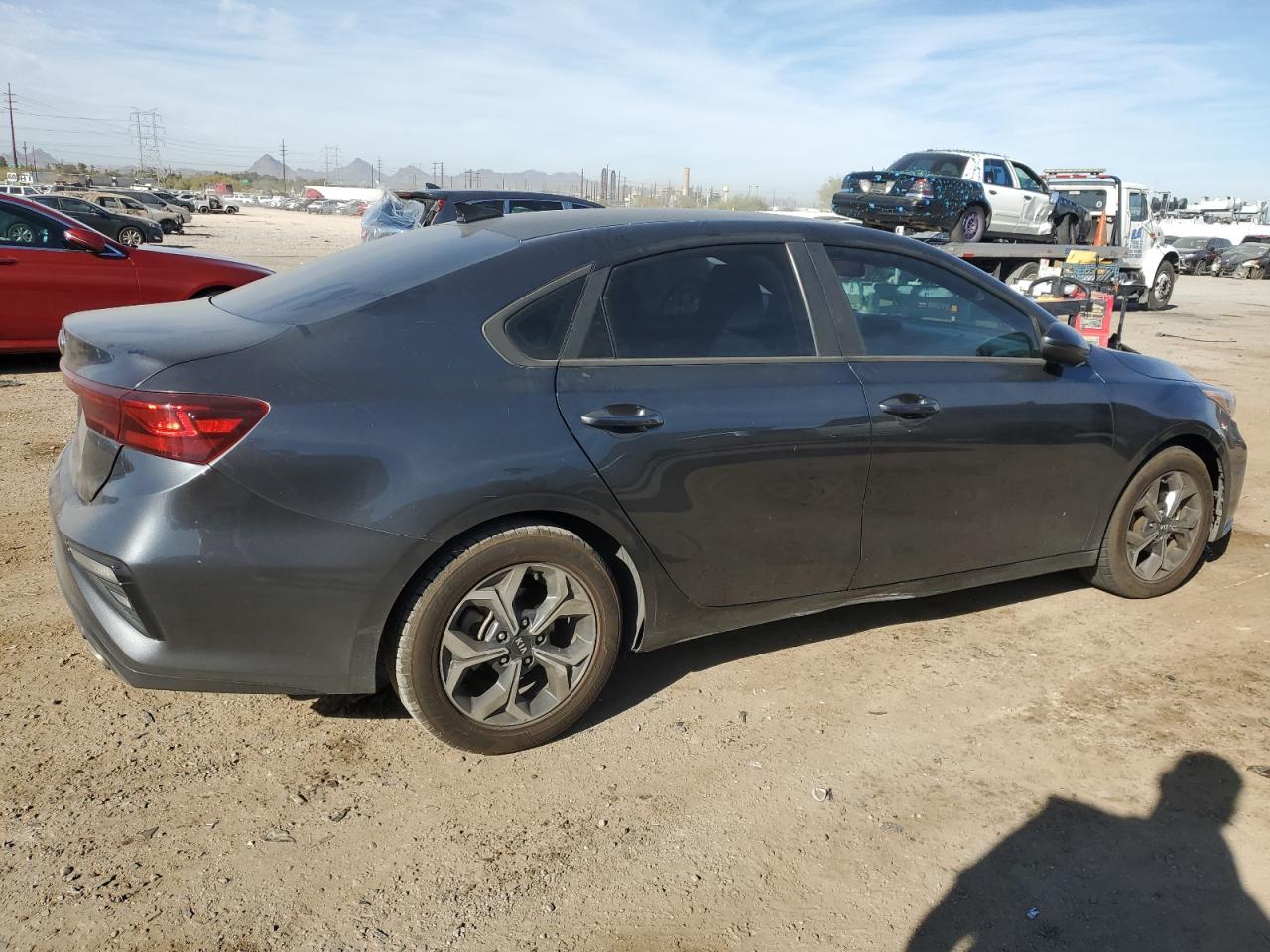 VIN 3KPF24AD1KE046041 2019 KIA FORTE no.3