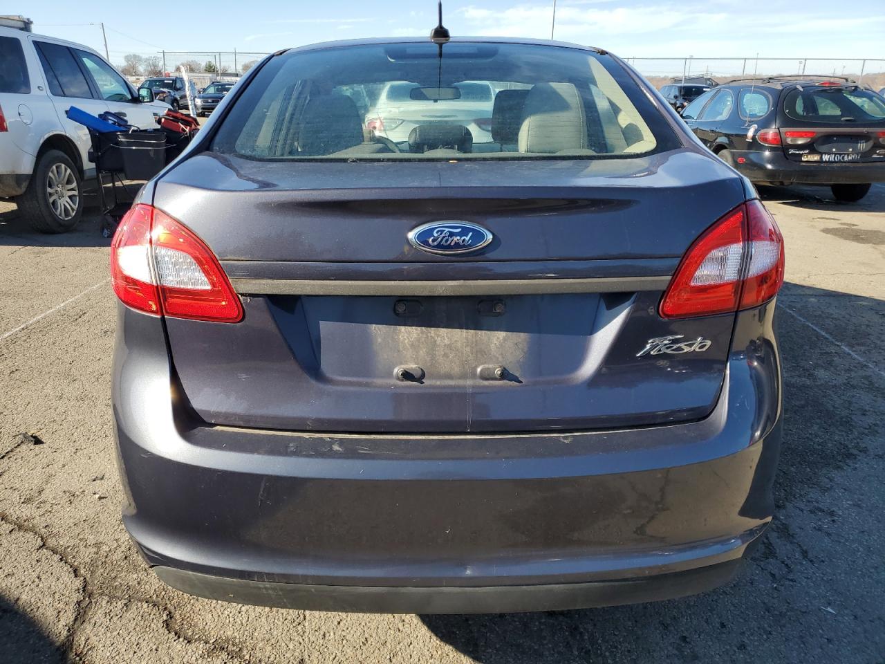 VIN 3FADP4AJ8DM204226 2013 FORD FIESTA no.6