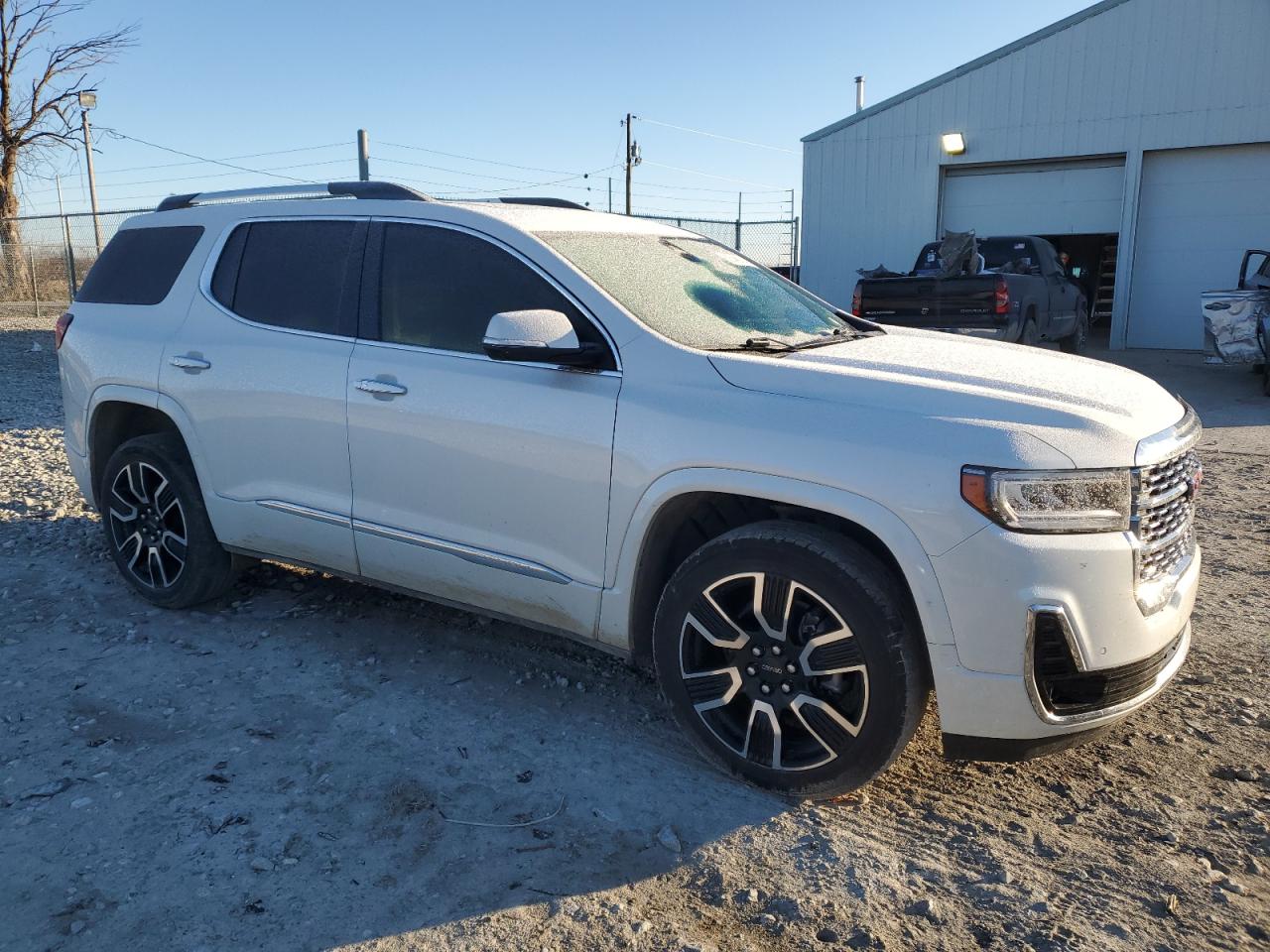 2022 GMC Acadia - Image 4