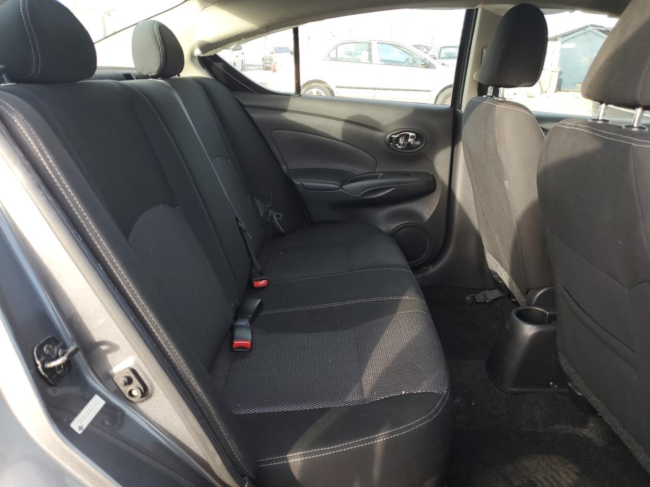 2019 Nissan Versa - Image 10