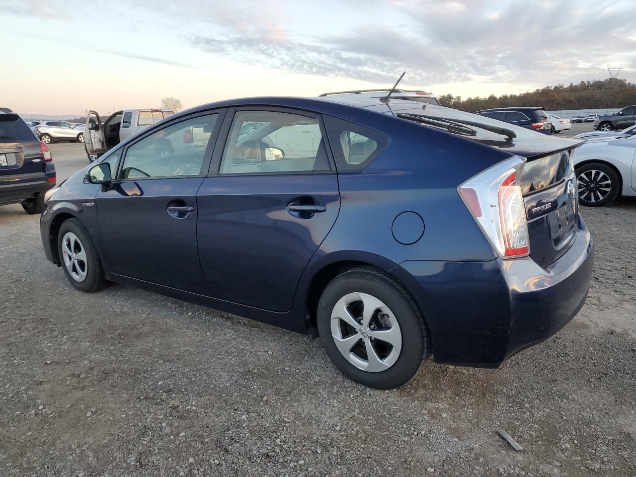 VIN JTDKN3DU6D1684478 2013 TOYOTA PRIUS no.2