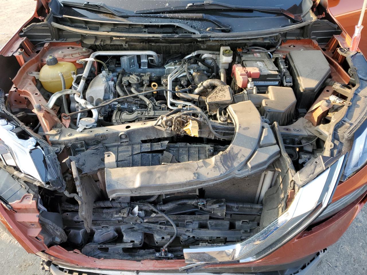 2021 Nissan Rogue - Image 12