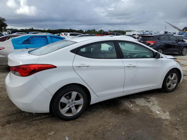  HYUNDAI ELANTRA 2013 Белый