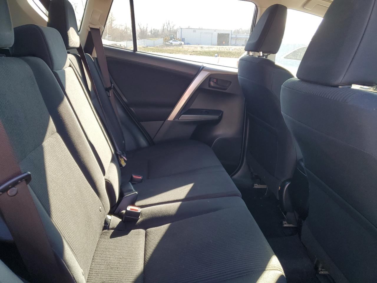 2017 Toyota Rav4 Le VIN: JTMZFREV3HJ131606 Lot: 85660094