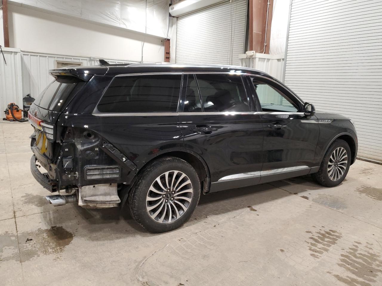 VIN 5LM5J7XC2LGL01174 2020 LINCOLN AVIATOR no.3