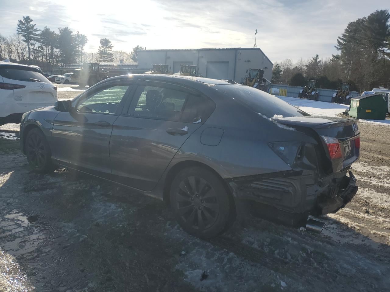 VIN 1HGCR3F83DA015367 2013 HONDA ACCORD no.2