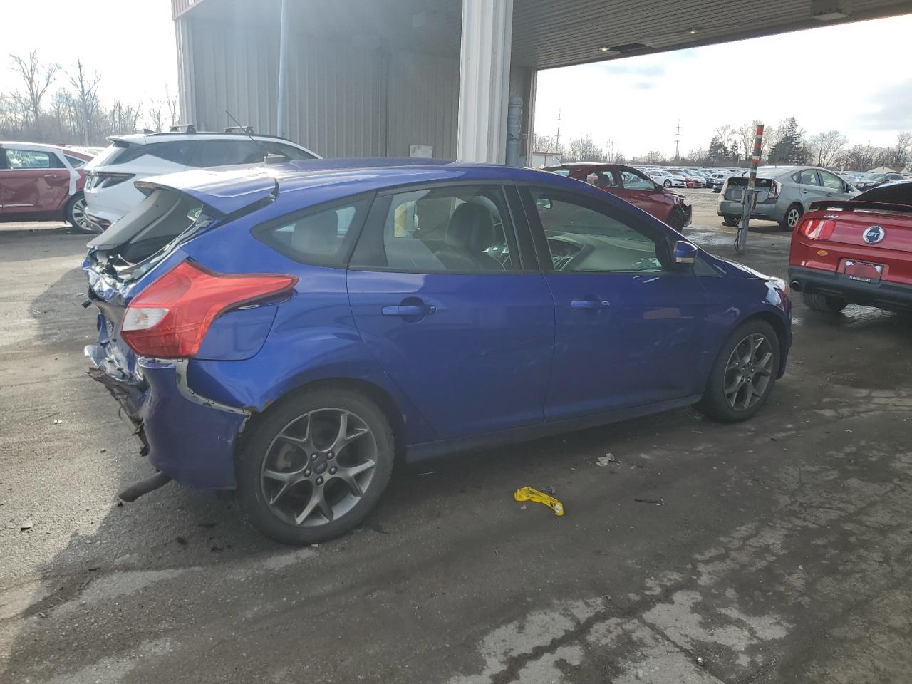 VIN 1FADP3K28DL245796 2013 FORD FOCUS no.3