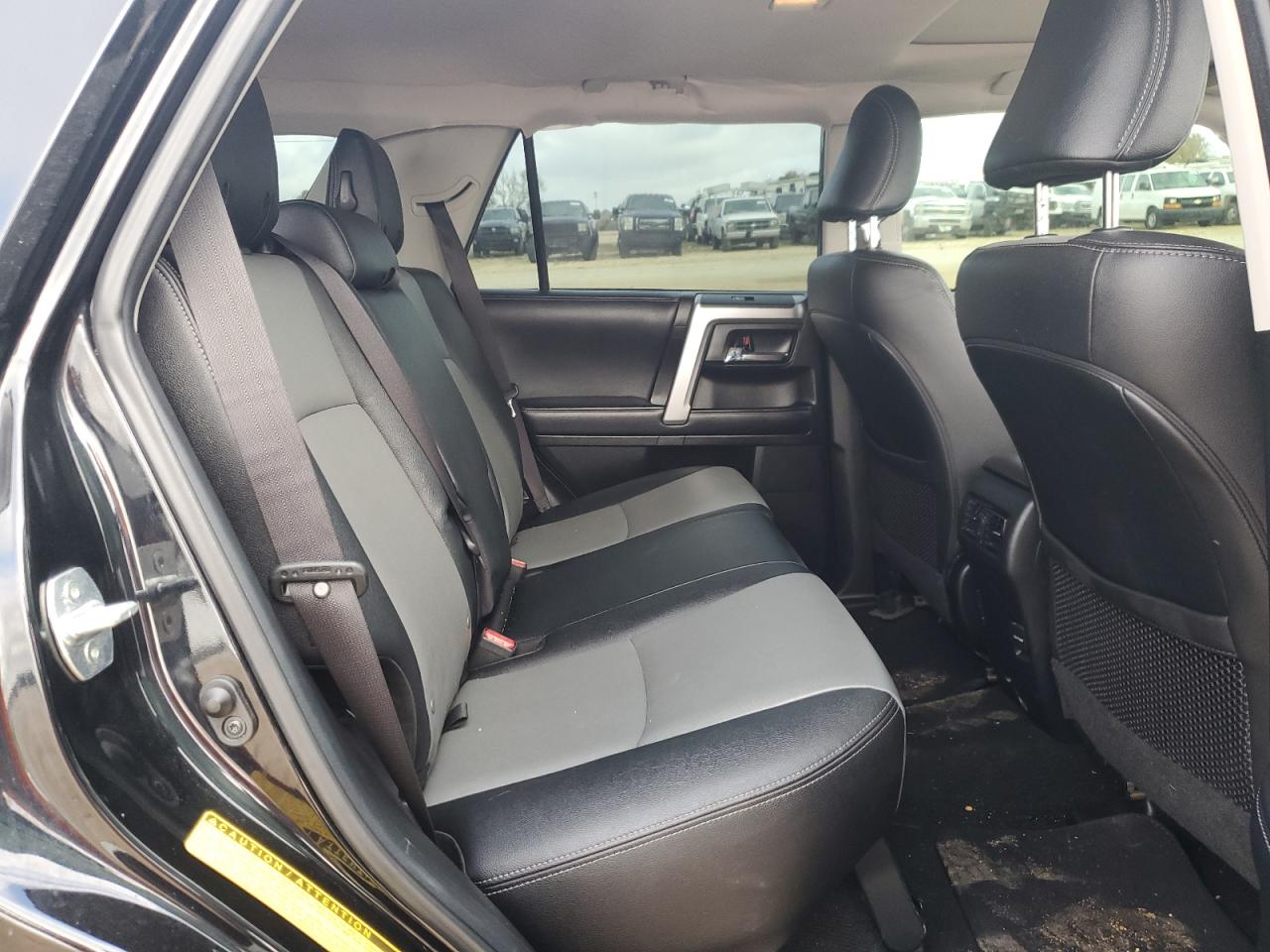 2019 Toyota 4Runner - Image 11